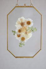 Load image into Gallery viewer, Pressed Flower Frames
