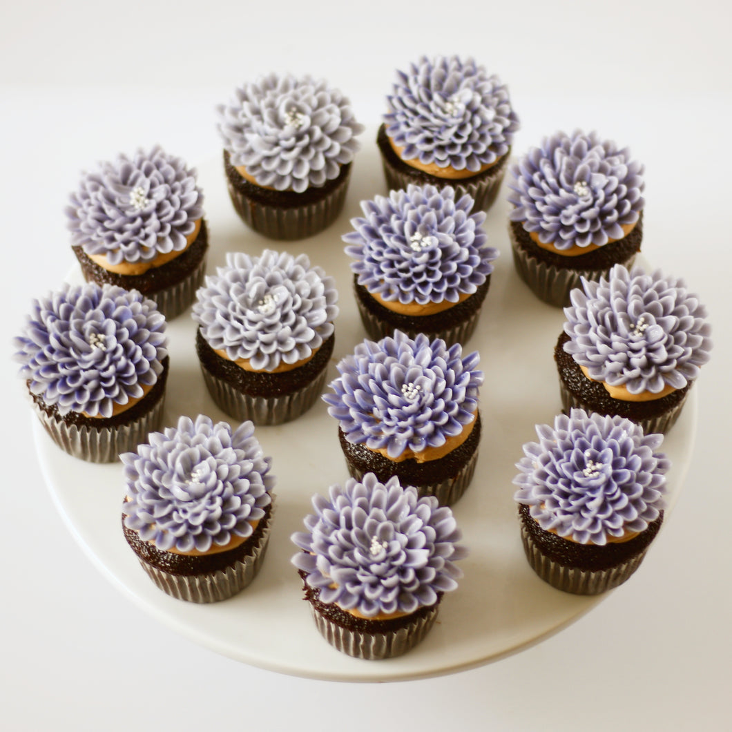 Chrysanthemum Cupcakes