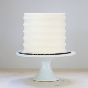 Defined Scalloped Edge Base